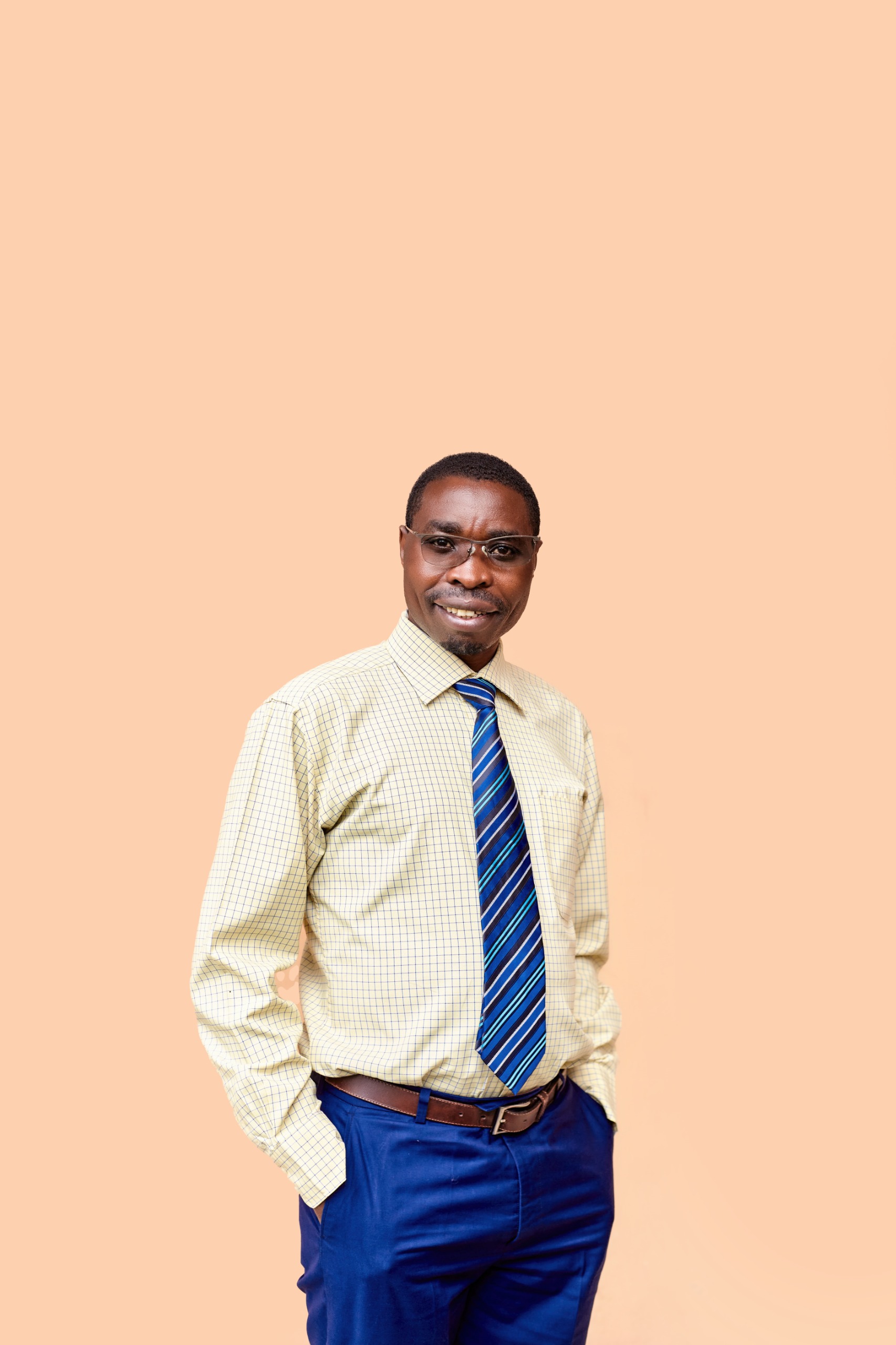 Prof. Dr.IREMBERE RWARAHOZE Weber